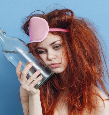 Verkatertest Mädchen mit Wasserflasche