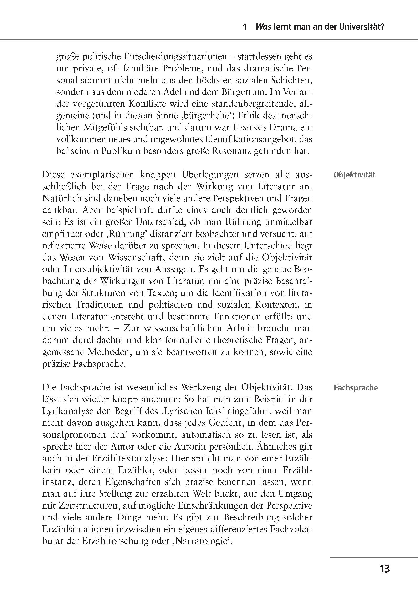 Eine Seite aus einem deutschen Lehrbuch mit dichtem, zweispaltigem Text, der Seitenzahl 13 unten rechts und der Abschnittsüberschrift Objektivität am rechten Rand.