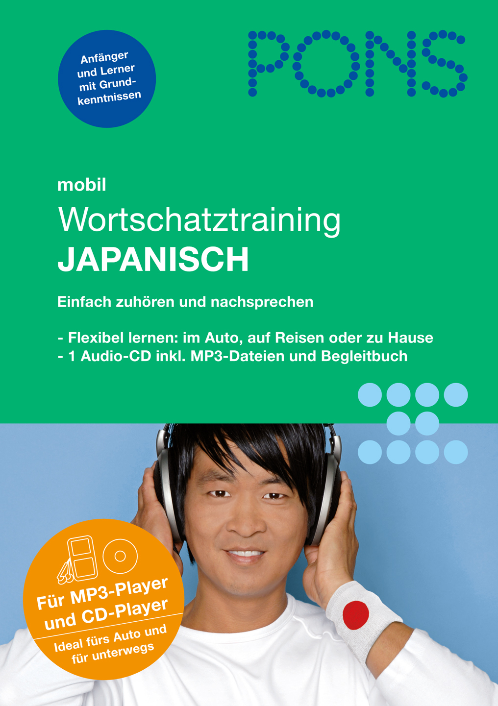 PONS Wortschatztraining Japanisch Ein Mann, der Kopfhörer und ein weißes Stirnband mit rotem Punkt trägt und in die Kamera lächelt, ist auf dem Cover eines deutsch-japanischen Vokabeltrainings-Hörbuchs von PONS zu sehen.