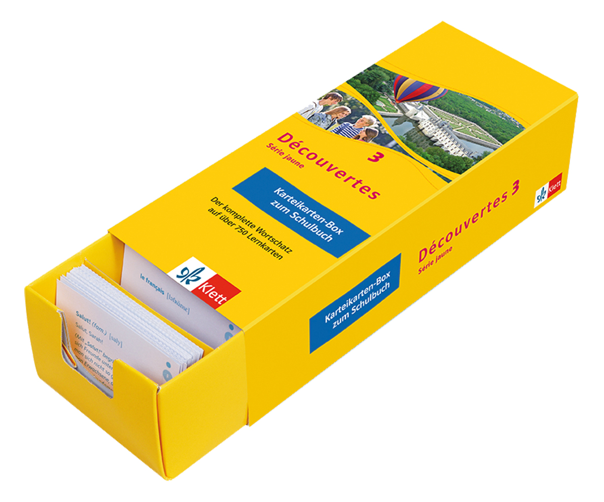 Eine gelbe Schachtel mit der Aufschrift Découvertes 3 enthält ein Set von Vokabelkarten zum Erlernen von Deutsch und Französisch für den Schulgebrauch.