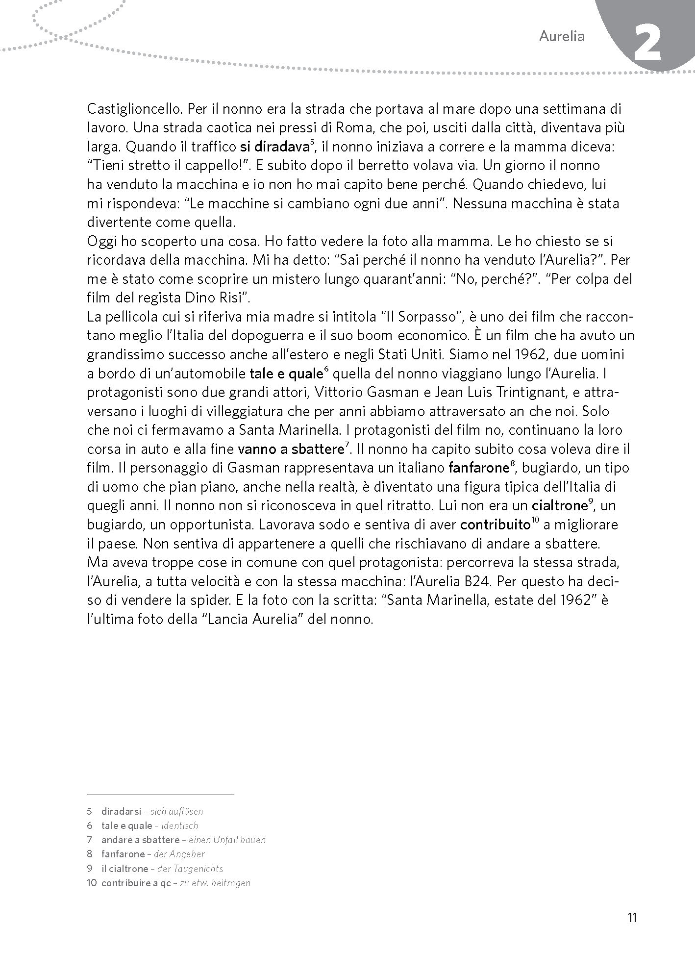 Eine Seite aus einem italienischen Buch zeigt eine Überschrift 2 und eine Passage, die eine Geschichte über einen Großvater und ein Auto erzählt, mit sichtbarem Text und einer Seitenzahl 11 am unteren Rand.